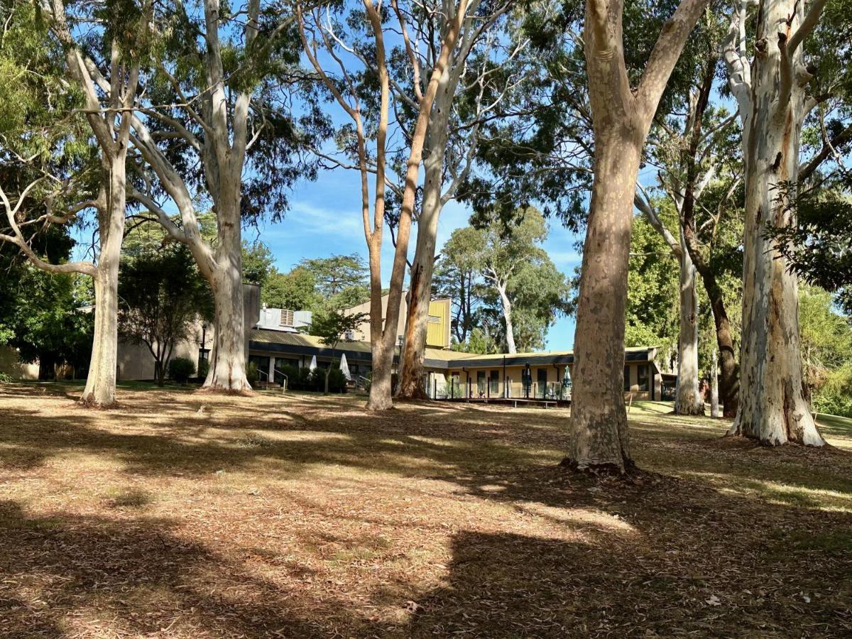 The Grand Oaks Resort Beechworth Exterior photo